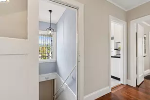 733 Grosvenor Pl, Oakland, CA 94610 - Photo 27