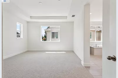 126 Creek View Cir, Fairfield, CA 94533 - Photo 37