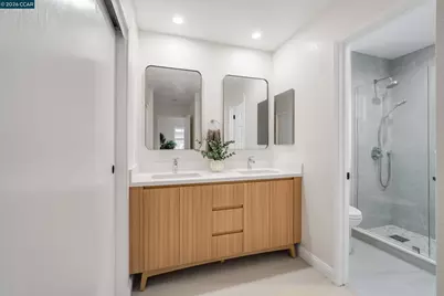 186 Orr Rd, Alameda, CA 94502 - Photo 19