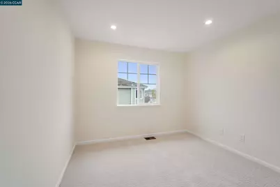 186 Orr Rd, Alameda, CA 94502 - Photo 23