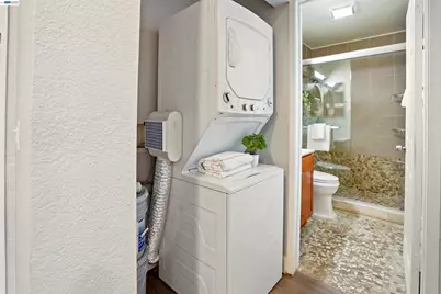 29300 Dixon St #106, Hayward, CA 94544 - Photo 9