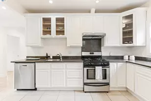 3140 27th St, Oakland, CA 94601 - Photo 11