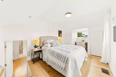 3140 27th St, Oakland, CA 94601 - Photo 5