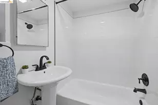 3929 Ruby St, Oakland, CA 94609 - Photo 41