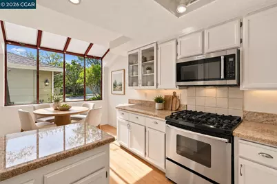 14 Hyannis Cove, San Rafael, CA 94901 - Photo 13