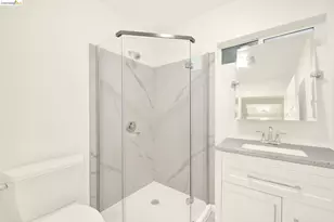 2080 Harrington Ave, Oakland, CA 94601 - Photo 21