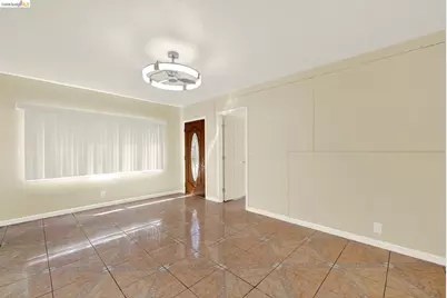 2080 Harrington Ave, Oakland, CA 94601 - Photo 5