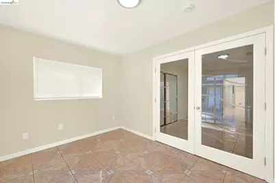 2080 Harrington Ave, Oakland, CA 94601 - Photo 27