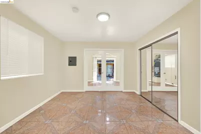 2080 Harrington Ave, Oakland, CA 94601 - Photo 23