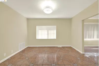 2080 Harrington Ave, Oakland, CA 94601 - Photo 11