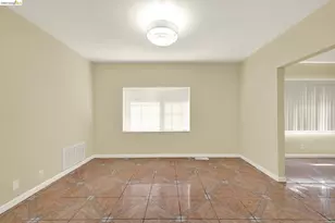 2080 Harrington Ave, Oakland, CA 94601 - Photo 11