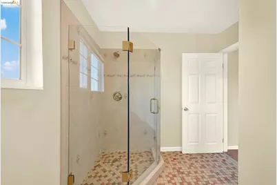 2080 Harrington Ave, Oakland, CA 94601 - Photo 41