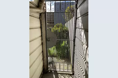 387 Staples Ave, San Francisco, CA 94112 - Photo 33