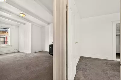 2440 12th Ave, Oakland, CA 94606 - Photo 23