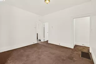 2440 12th Ave, Oakland, CA 94606 - Photo 7