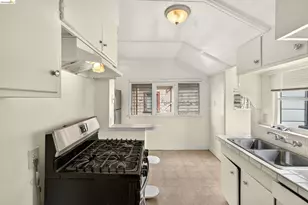 2440 12th Ave, Oakland, CA 94606 - Photo 31
