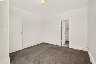 2440 12th Ave, Oakland, CA 94606 - Photo 29