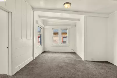 2440 12th Ave, Oakland, CA 94606 - Photo 25