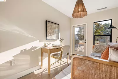 594 Kenmore Ave, Oakland, CA 94610 - Photo 27