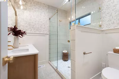 594 Kenmore Ave, Oakland, CA 94610 - Photo 37