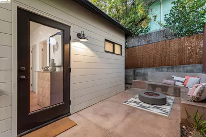 594 Kenmore Ave, Oakland, CA 94610 - Photo 41