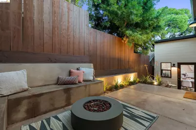 594 Kenmore Ave, Oakland, CA 94610 - Photo 45