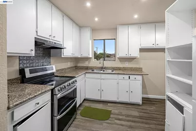 1300 Garvin Ave, Richmond, CA 94801 - Photo 13