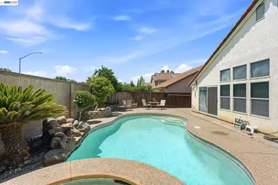 1520 Deer Run Ln, Tracy, CA 95376 - Photo 43