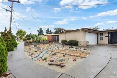 24765 Pear, Hayward, CA 94545 - Photo 3