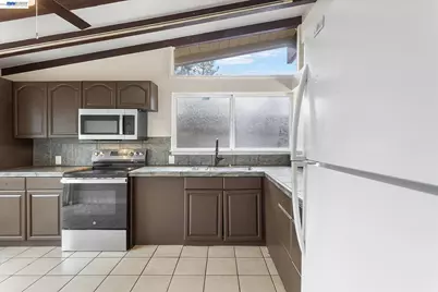 24765 Pear, Hayward, CA 94545 - Photo 17