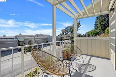 130 Samaria Ln, Oakland, CA 94619 - Photo 9