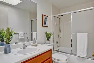 130 Samaria Ln, Oakland, CA 94619 - Photo 27