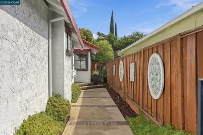 1416 Garaventa Ct, Concord, CA 94521 - Photo 3