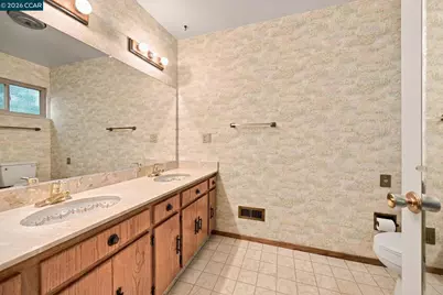 3310 Lancashire Pl, Concord, CA 94518 - Photo 25