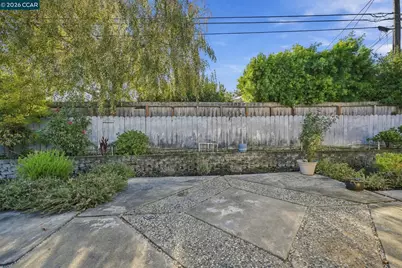 3310 Lancashire Pl, Concord, CA 94518 - Photo 29