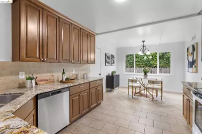 3011 Glynis Dr, Richmond, CA 94806 - Photo 7