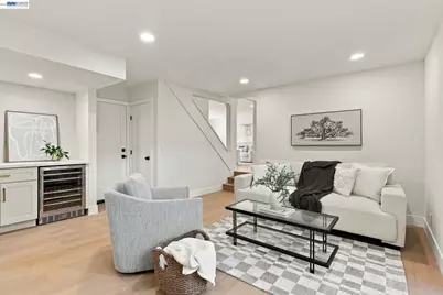 7065 Lancaster Ct, Dublin, CA 94568 - Photo 9