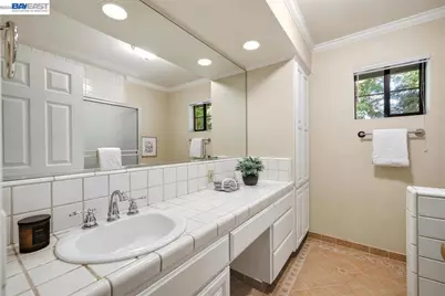 34 Sunrise Ln, Lafayette, CA 94549 - Photo 57