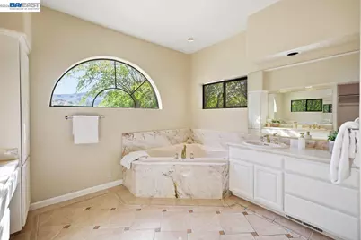 34 Sunrise Ln, Lafayette, CA 94549 - Photo 33