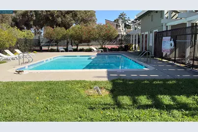 508 Athena #7, Hercules, CA 94547 - Photo 37