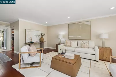 1401 Skycrest Dr #4, Walnut Creek, CA 94595 - Photo 5