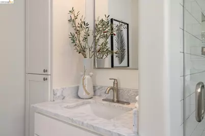 367 Cavour Street, Oakland, CA 94618 - Photo 27