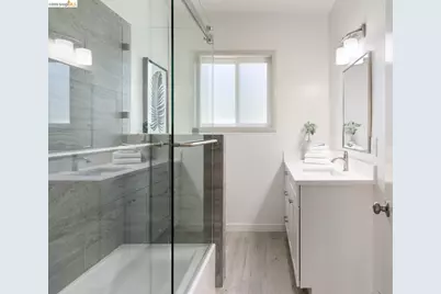 367 Cavour Street, Oakland, CA 94618 - Photo 29