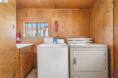 874 Arlington Ave, Oakland, CA 94608 - Photo 29