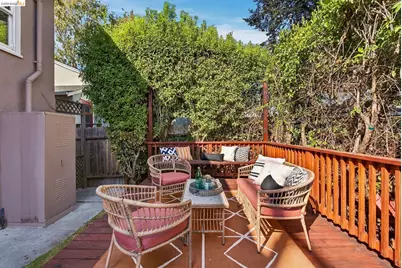 1555 Acton St, Berkeley, CA 94702 - Photo 29