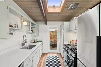 6625 Snake Rd, Oakland, CA 94611 - Photo 25