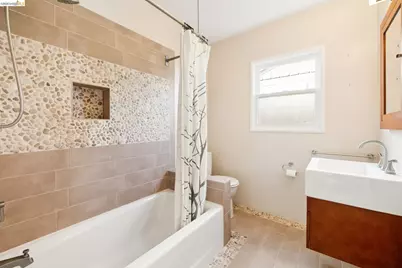 117 Carmel Ave, El Cerrito, CA 94530 - Photo 23