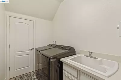 1140 Duomo Way, Manteca, CA 95337 - Photo 35