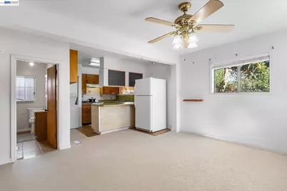 874 Arlington Ave, Oakland, CA 94608 - Photo 33