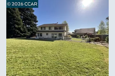 403 Gerald Court, Benicia, CA 94510 - Photo 3